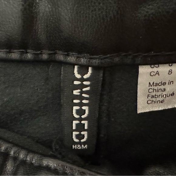 095 H&M |NWOT Faux Leather Pants- Black High-Waisted Straight Leg (Sz 8) - Picture 9 of 13
